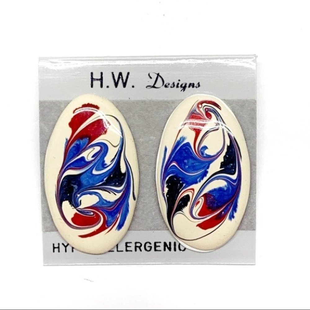•- H.W. Designs Vintage Earrings Paint Swirl Z58